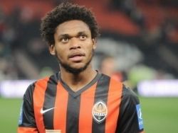 Шахтер отклонил предложение Фенербахче по Адриано